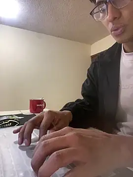 stuard-19 online show from 04/20/26, 03:53