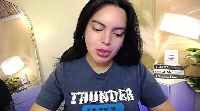 Snapshot of HotstuffCherrySummer chatting on 01/10/25, 06:31 HotstuffCherrySummer online show from 01/10/25, 06:31