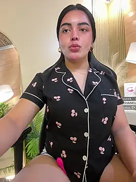 Snapshot of HotstuffCherrySummer chatting on 02/11/25, 07:02 HotstuffCherrySummer online show from 02/11/25, 07:02