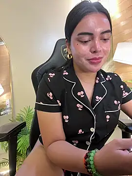 Snapshot of HotstuffCherrySummer chatting on 02/11/25, 01:09 HotstuffCherrySummer online show from 02/11/25, 01:09