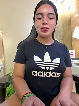 Snapshot of HotstuffCherrySummer chatting on 02/21/25, 08:18 HotstuffCherrySummer online show from 02/21/25, 08:18