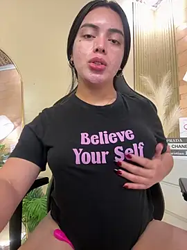 Snapshot of HotstuffCherrySummer chatting on 03/08/25, 10:00 HotstuffCherrySummer online show from 03/08/25, 10:00