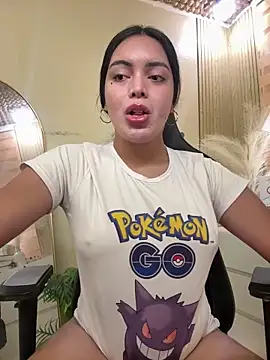 Snapshot of HotstuffCherrySummer chatting on 11/14/25, 08:24 HotstuffCherrySummer online show from 11/14/25, 08:24