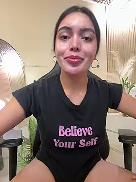 HotstuffCherrySummer online show from 04/06/26, 10:27