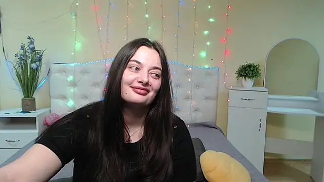 Snapshot of MilanaPrice chatting on 01/23/25, 03:37 MilanaPrice online show from 01/23/25, 03:37