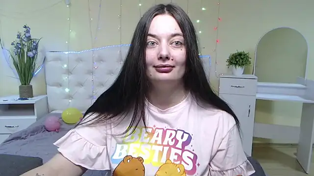 Snapshot of MilanaPrice chatting on 01/25/25, 06:57 MilanaPrice online show from 01/25/25, 06:57