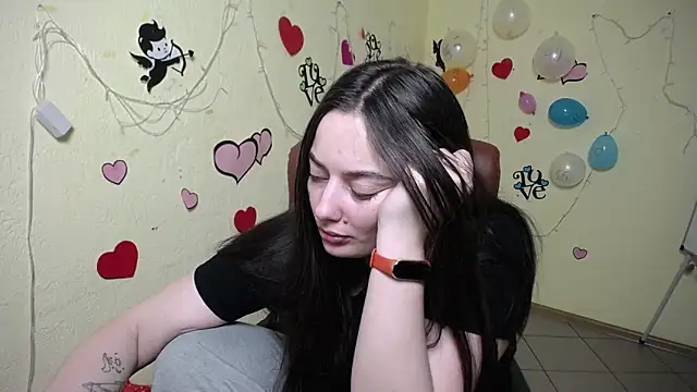 Snapshot of MilanaPrice chatting on 01/31/25, 12:50 MilanaPrice online show from 01/31/25, 12:50