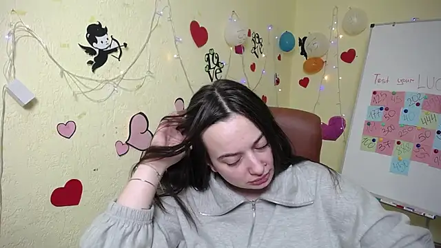 Snapshot of MilanaPrice chatting on 02/20/25, 01:03 MilanaPrice online show from 02/20/25, 01:03