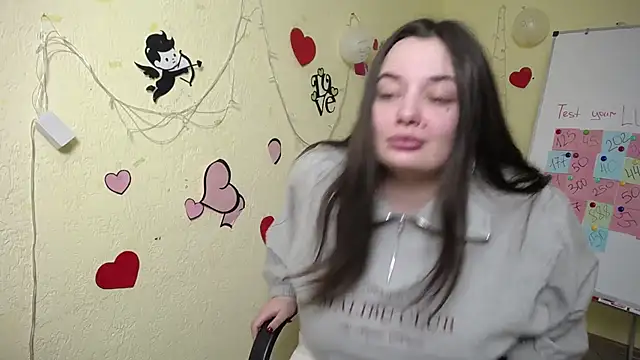 Snapshot of MilanaPrice chatting on 02/20/25, 04:07 MilanaPrice online show from 02/20/25, 04:07