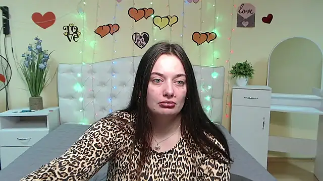 Snapshot of MilanaPrice chatting on 03/11/25, 10:42 MilanaPrice online show from 03/11/25, 10:42