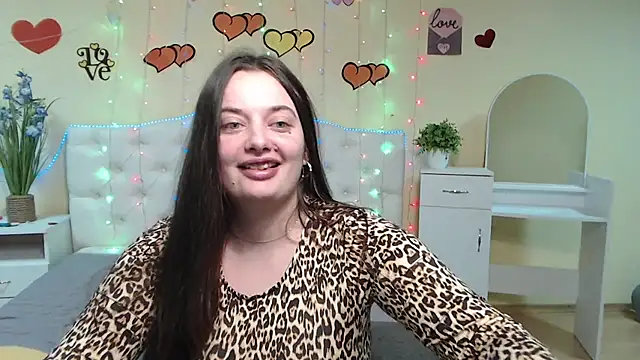 Snapshot of MilanaPrice chatting on 03/12/25, 01:47 MilanaPrice online show from 03/12/25, 01:47