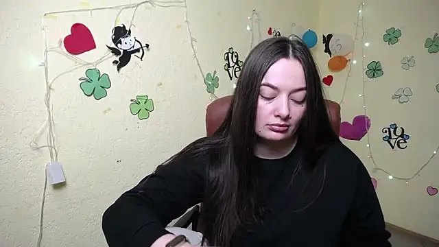 Snapshot of MilanaPrice chatting on 03/18/25, 09:31 MilanaPrice online show from 03/18/25, 09:31