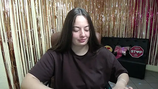 Snapshot of MilanaPrice chatting on 09/12/25, 05:40 MilanaPrice online show from 09/12/25, 05:40