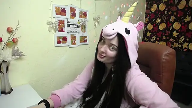 Snapshot of MilanaPrice chatting on 12/01/25, 07:19 MilanaPrice online show from 12/01/25, 07:19