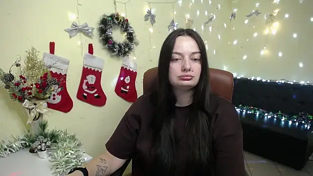 Snapshot of MilanaPrice chatting on 12/02/25, 07:31 MilanaPrice online show from 12/02/25, 07:31