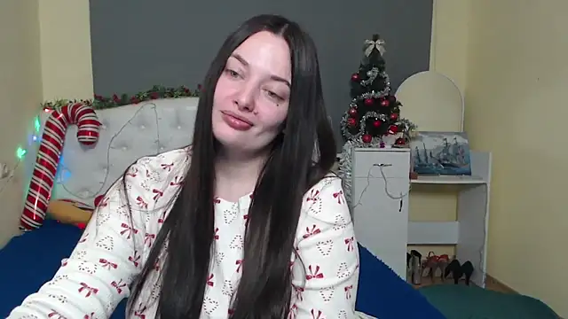 MilanaPrice online show from 12/22/25, 08:28