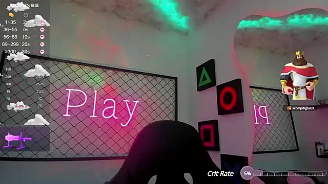 Atenea Klett  online show from 02/18/25, 04:37