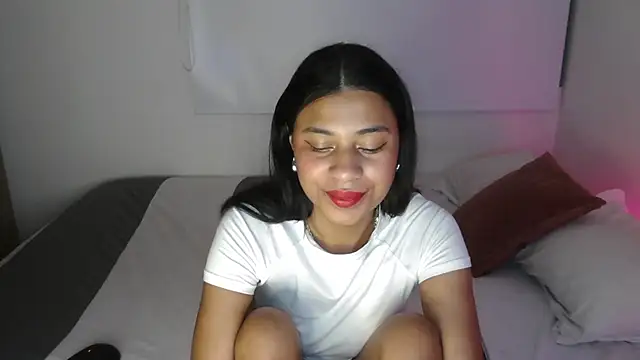 Snapshot of dark_enchantress_ chatting on 03/11/25, 03:37 dark enchantress online show from 03/11/25, 03:37