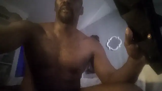 Snapshot of PartyAnimalfreak chatting on 10/08/25, 08:17 PartyAnimalfreak online show from 10/08/25, 08:17