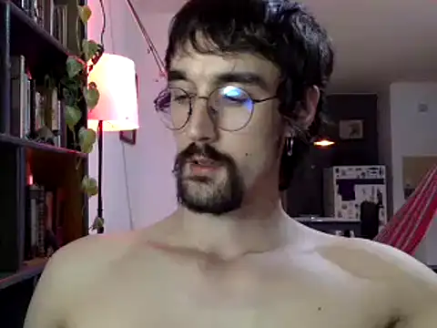 Snapshot of fazzbinderr chatting on 12/11/24, 04:49 fazzbinderr online show from 12/11/24, 04:49