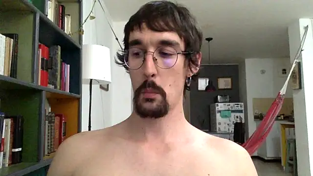 Snapshot of fazzbinderr chatting on 10/16/25, 10:22 fazzbinderr online show from 10/16/25, 10:22