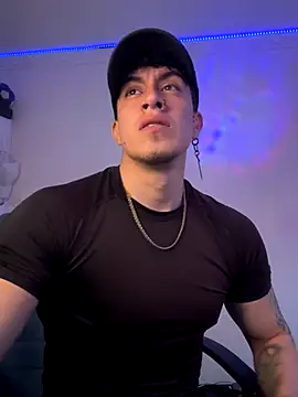 strongboy  online show from 12/02/25, 01:17