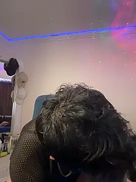 strongboy  online show from 02/09/26, 09:19