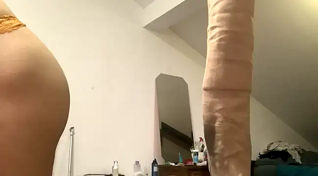 Snapshot of WildzMareNextLevel chatting on 01/07/25, 09:57 WildzMareNextLevel online show from 01/07/25, 09:57