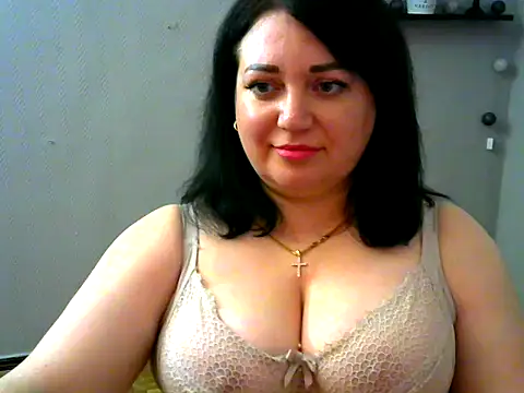 Snapshot of AmanaGi chatting on 01/10/25, 12:47 AmanaGi online show from 01/10/25, 12:47