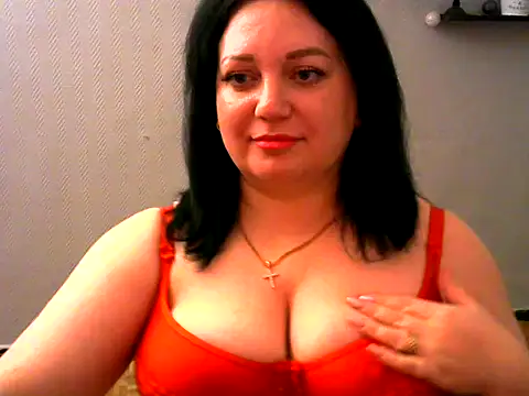 Snapshot of AmanaGi chatting on 02/05/25, 04:47 AmanaGi online show from 02/05/25, 04:47