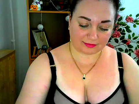 AmanaGi online show from 11/14/25, 03:11