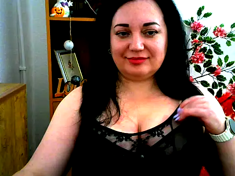 AmanaGi online show from 11/21/25, 03:22