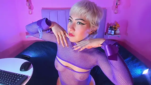 Snapshot of xGenesis_Miller_ chatting on 10/08/25, 03:20 xGenesis Miller online show from 10/08/25, 03:20