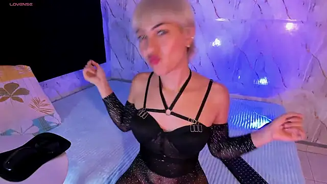 Snapshot of xGenesis_Miller_ chatting on 10/10/25, 08:08 xGenesis Miller online show from 10/10/25, 08:08