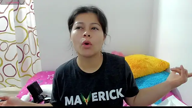 Snapshot of sweetnia chatting on 12/29/24, 03:24 sweetnia online show from 12/29/24, 03:24