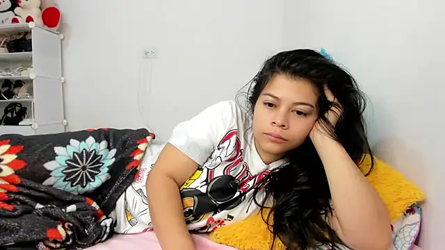 Snapshot of sweetnia chatting on 09/22/25, 01:02 sweetnia online show from 09/22/25, 01:02