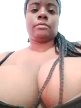 Snapshot of bigtitssxx chatting on 11/02/25, 07:27 bigtitssxx online show from 11/02/25, 07:27