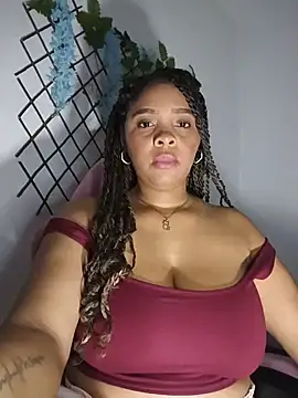 collegechica online show from 02/13/26, 04:19