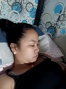 Snapshot of Hotbaby_1523 chatting on 10/03/25, 12:40 Hotbaby 1523 online show from 10/03/25, 12:40