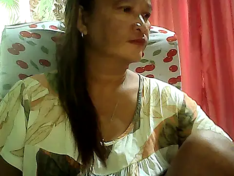 Snapshot of hott_scarlett chatting on 05/09/26, 11:10 hott scarlett online show from 05/09/26, 11:10