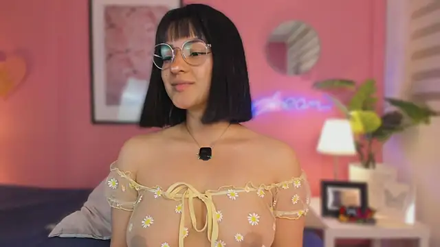 SoySaraa online show from 02/17/26, 06:10