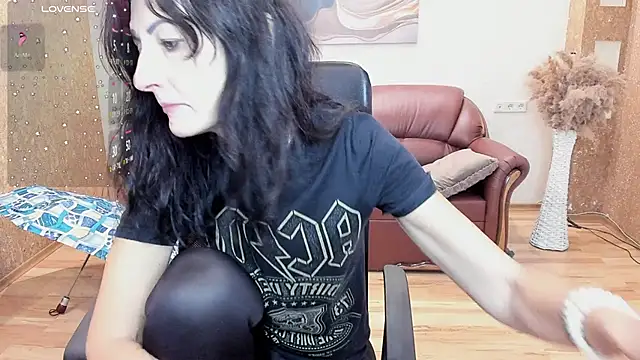 Snapshot of Dana_Haliti chatting on 09/30/25, 11:37 Dana Haliti online show from 09/30/25, 11:37