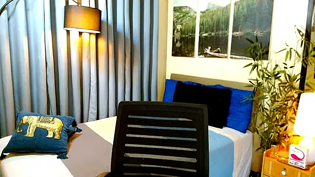 Anna Leah online show from 01/14/25, 11:42