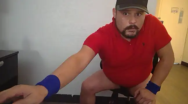 Snapshot of LumberJockMan chatting on 12/04/24, 08:23 LumberJockMan online show from 12/04/24, 08:23