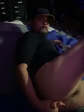 Snapshot of LumberJockMan chatting on 12/29/24, 06:56 LumberJockMan online show from 12/29/24, 06:56