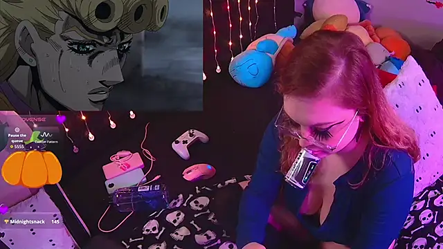 evamila online show from 10/15/25, 11:21