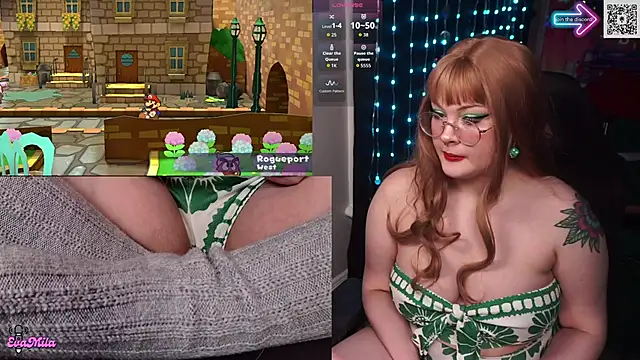 evamila online show from 12/17/25, 01:11