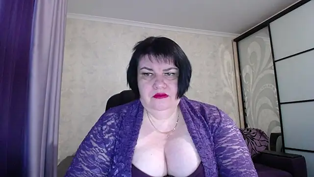 JuicyLady Di online show from 12/19/25, 05:58