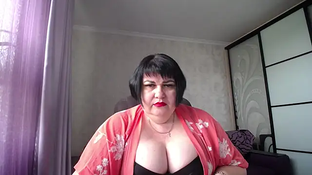 JuicyLady Di online show from 05/26/26, 05:25
