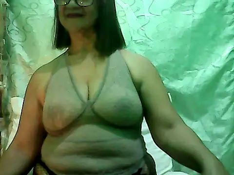 Snapshot of ScorpionLove12 chatting on 02/06/26, 02:20 ScorpionLove12 online show from 02/06/26, 02:20